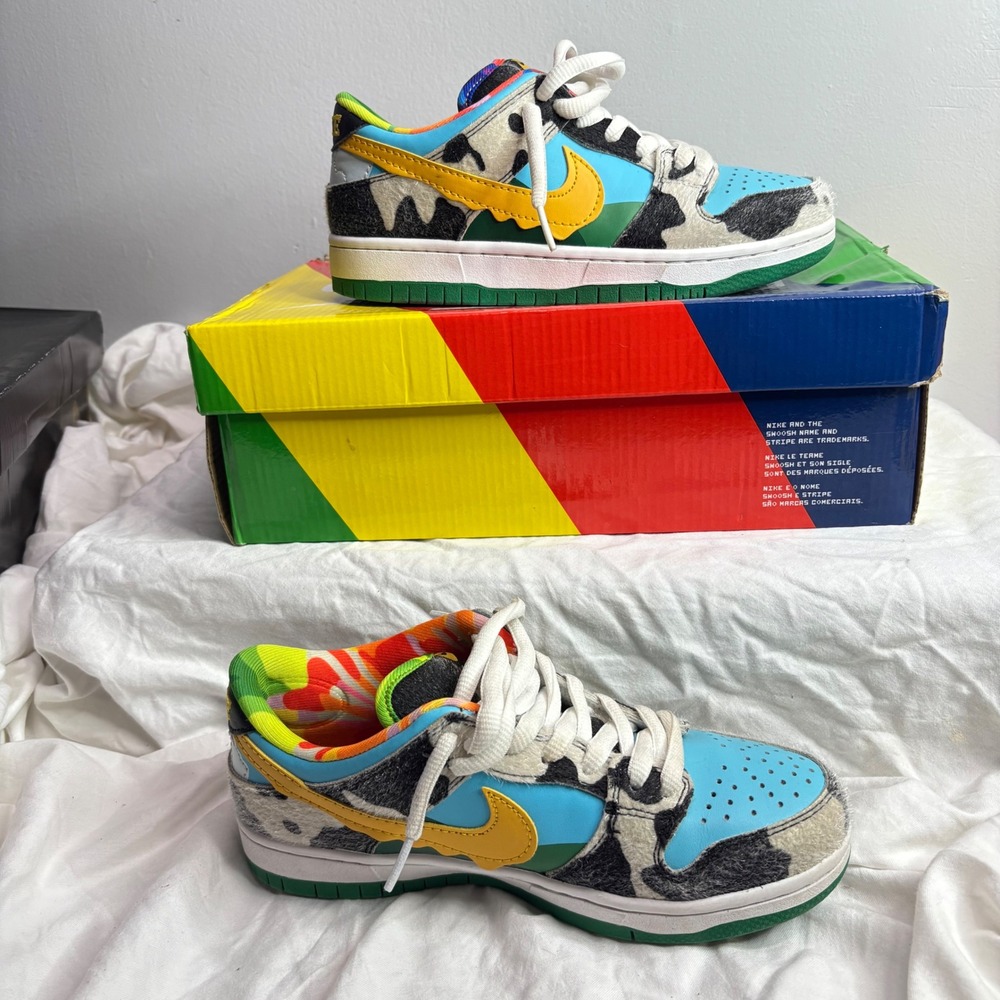 Nike Multicolor Athletic Shoes